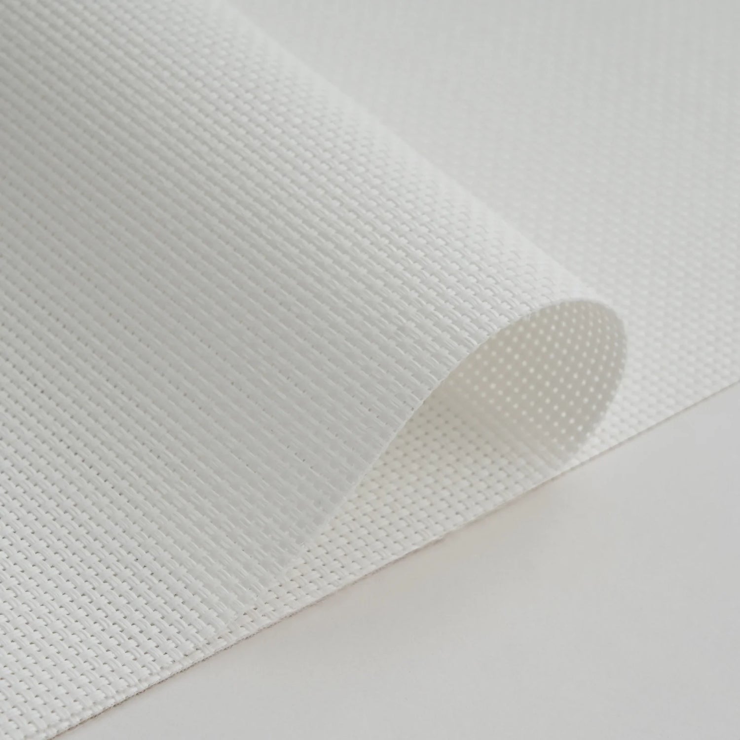 White-R0101-1521