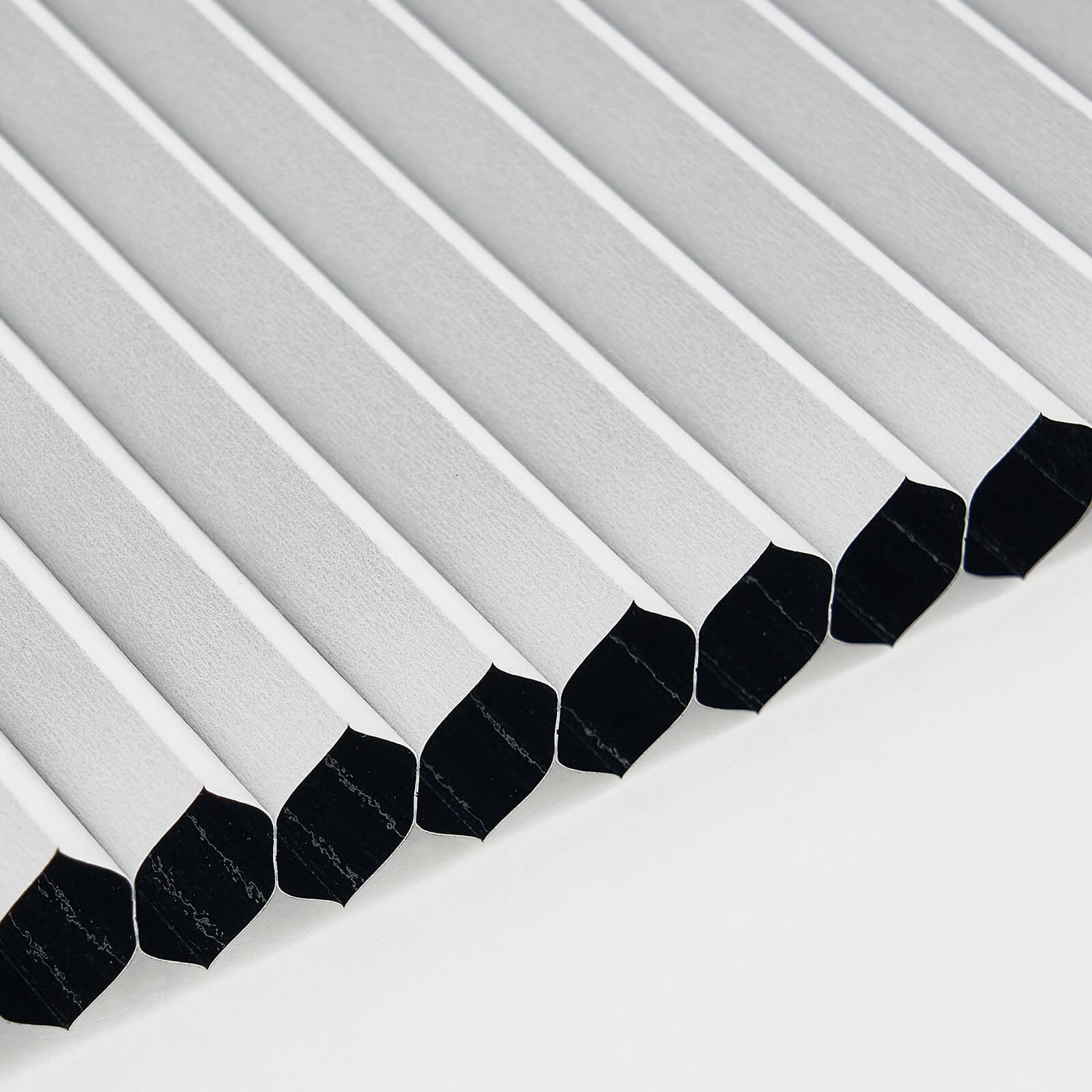 WhiteSmoke-B001-9098