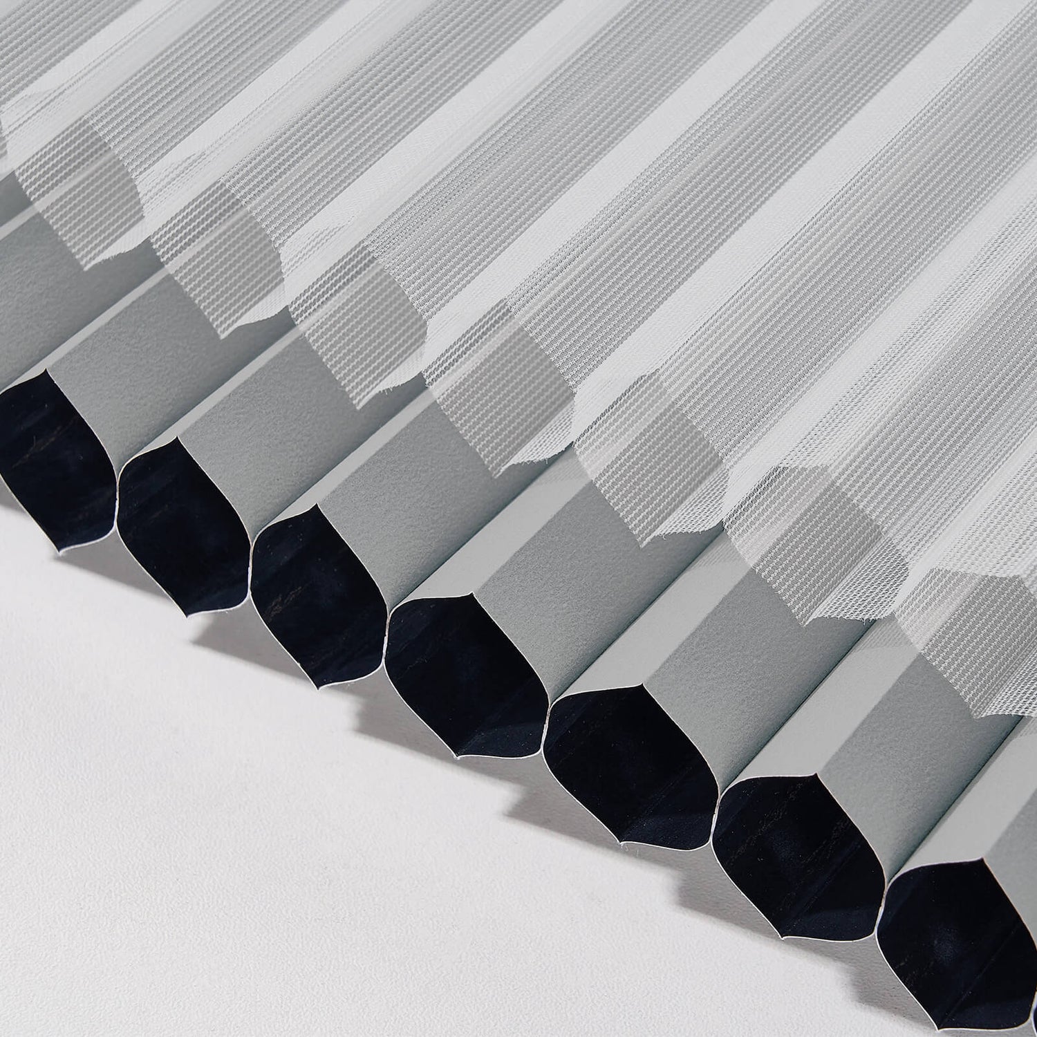 Grey102-8603