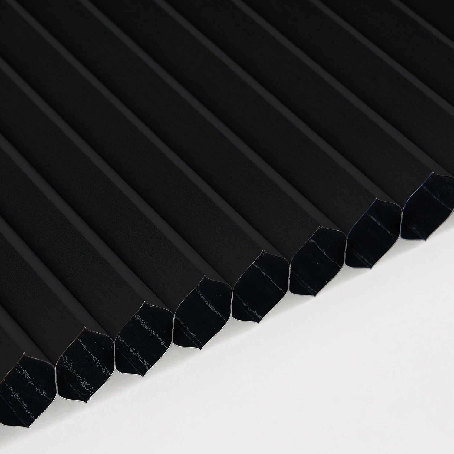 BlackB025-3276
